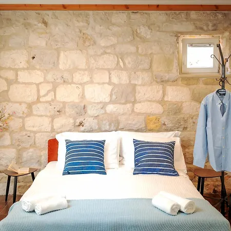 Stonehouse 22 - Zf Hvar Lägenhet *