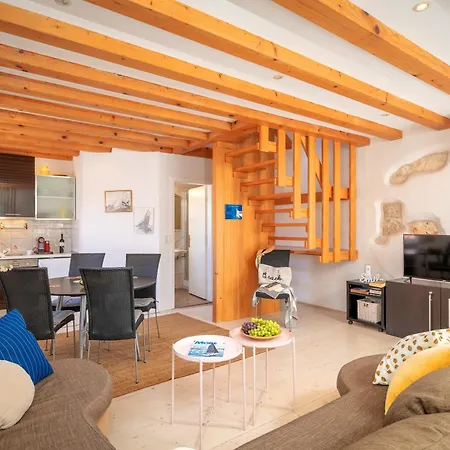 Stonehouse 22 - Zf Hvar *
