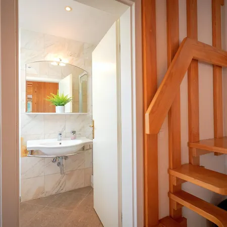 Stonehouse 22 - Zf Hvar